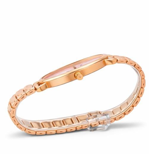 Rose Gold Elegance – Women’s Minimalist Watch Designed With Sunburst Dial And Sleek Metallic Bracelet